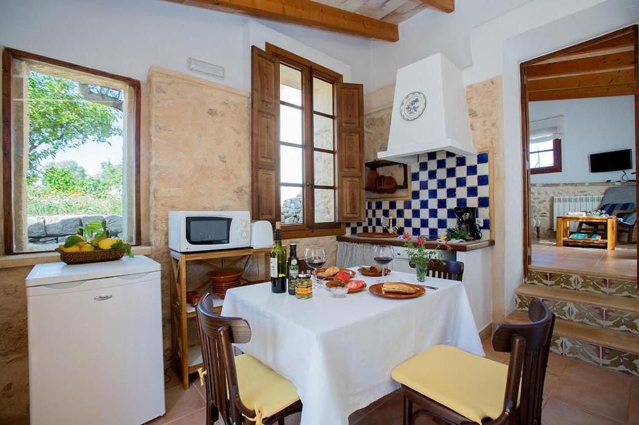 Es Pla De Llodra Farm stay Manacor (Mallorca)