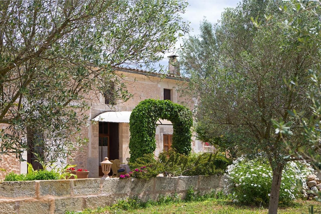 Es Pla De Llodrá Agroturismo *