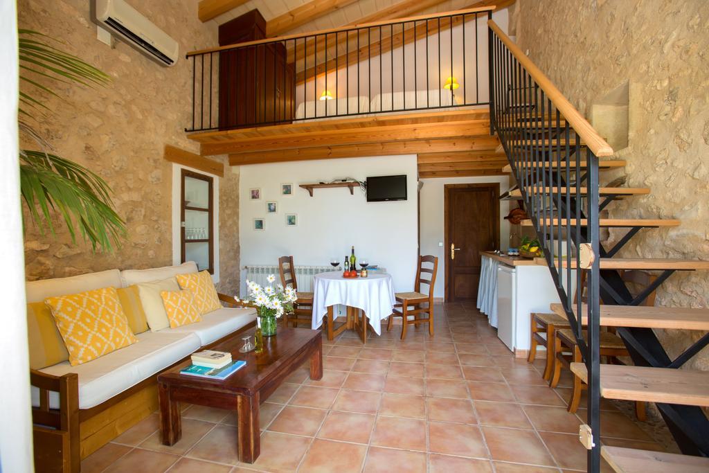 Es Pla De Llodrá Agroturismo