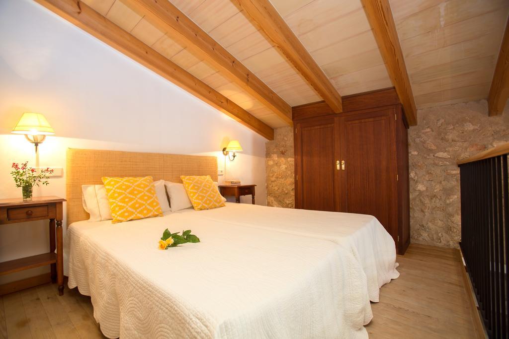 Es Pla De Llodrá Agroturismo